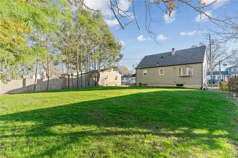 67 Windsor Park Drive Coventry RI 02816