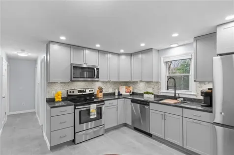 67 Windsor Park Drive Coventry RI 02816