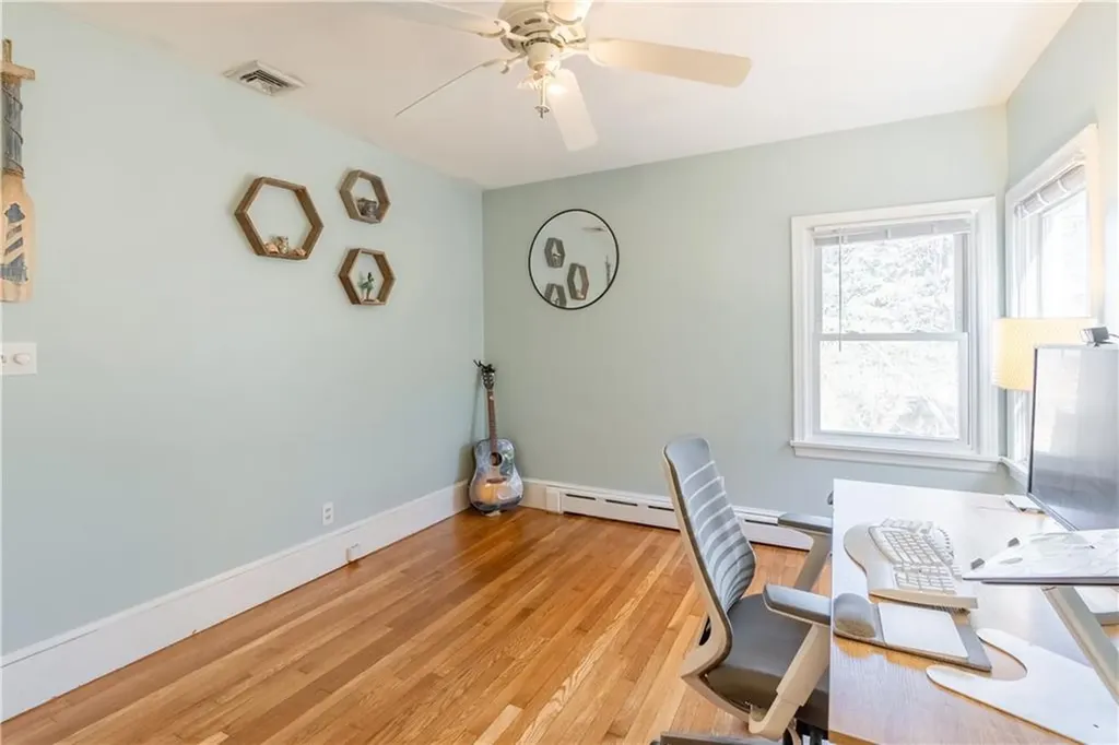 92 Pocasset Avenue Tiverton RI 02878