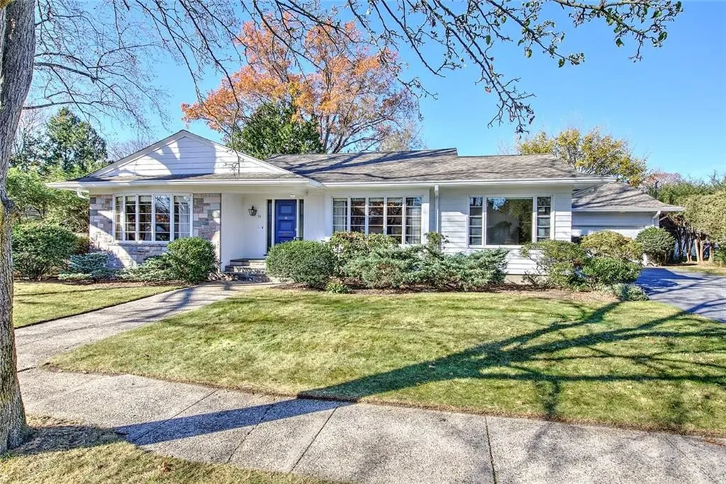 15 Bedford Road Pawtucket RI 02860