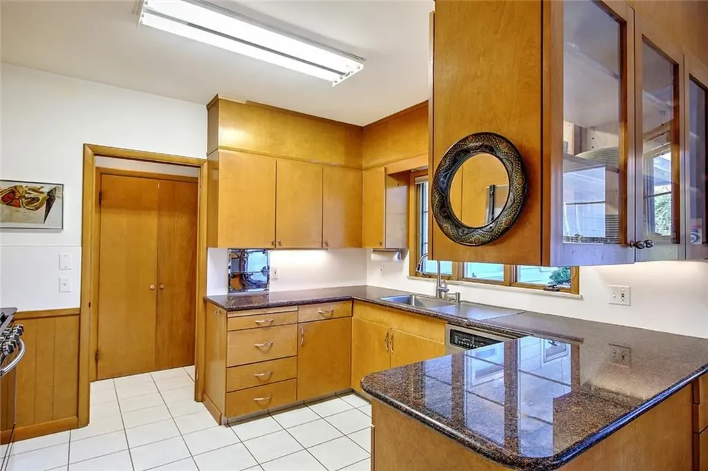 15 Bedford Road Pawtucket RI 02860