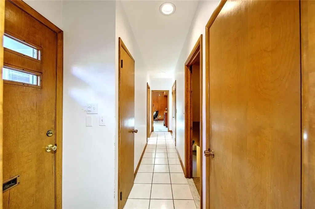 15 Bedford Road Pawtucket RI 02860