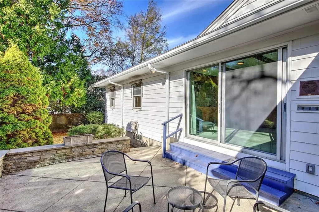 15 Bedford Road Pawtucket RI 02860