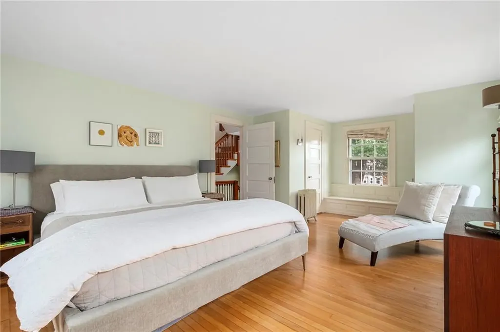 17 Rhode Island Avenue Providence RI 02906