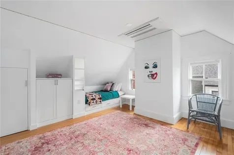 17 Rhode Island Avenue Providence RI 02906