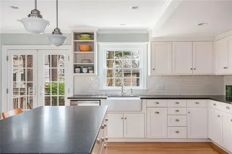 17 Rhode Island Avenue Providence RI 02906