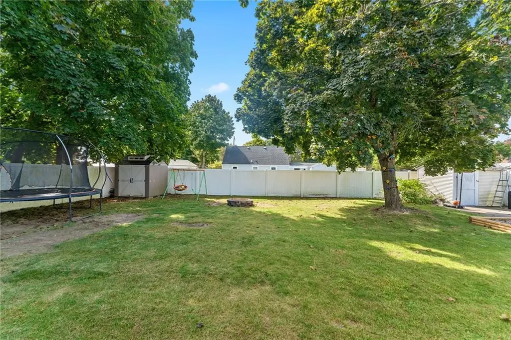 517 Buttonwoods Avenue Warwick RI 02886