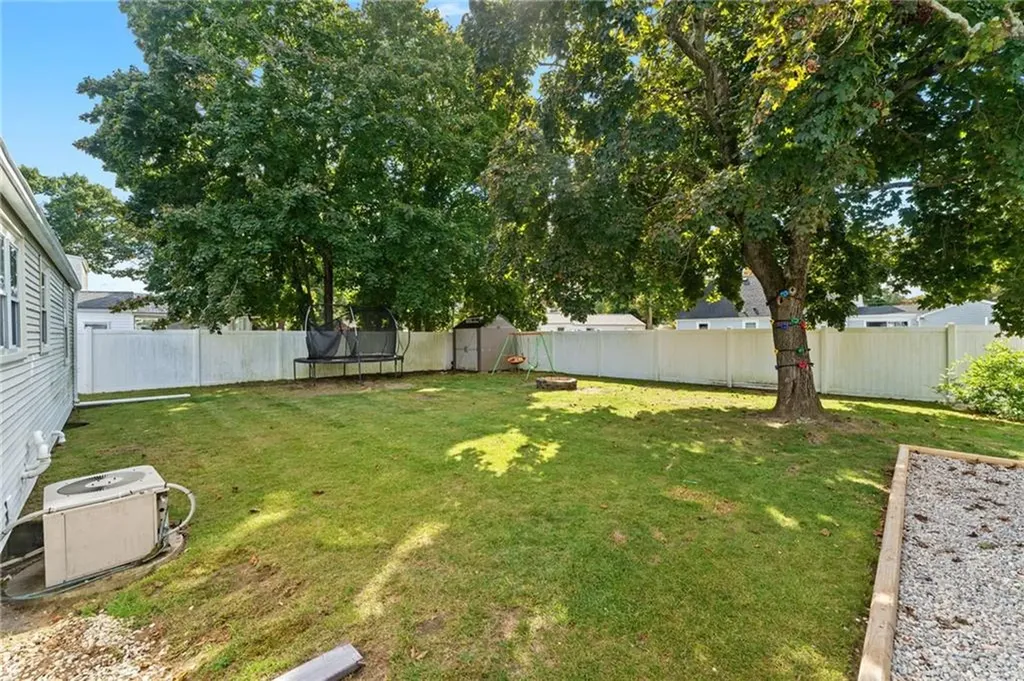 517 Buttonwoods Avenue Warwick RI 02886