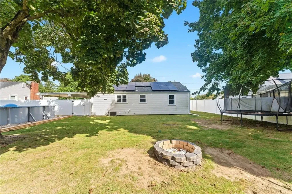 517 Buttonwoods Avenue Warwick RI 02886