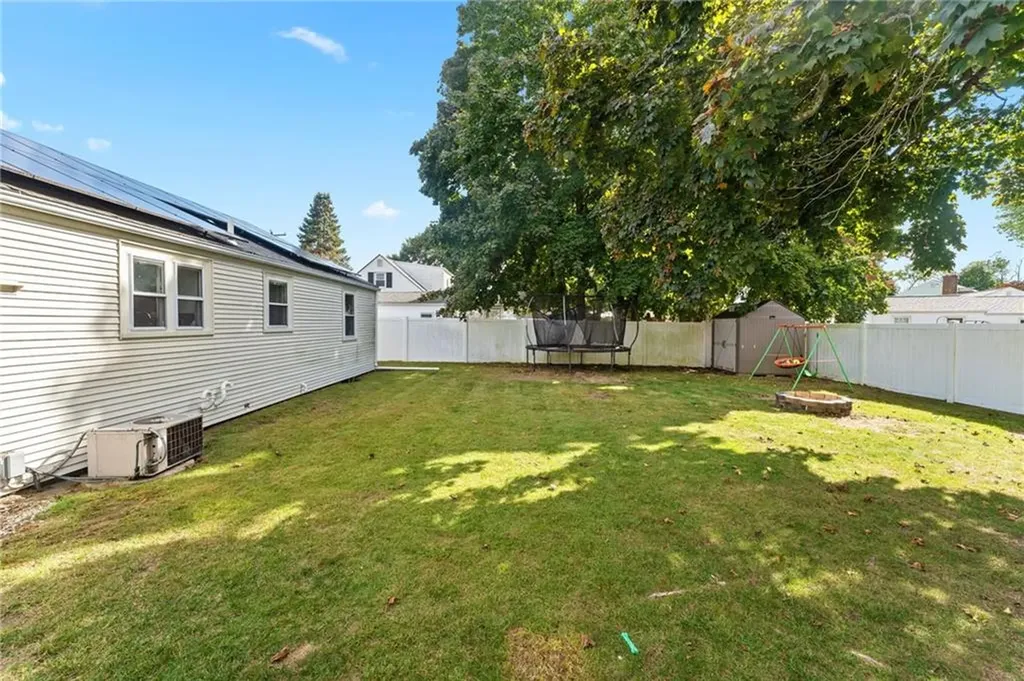 517 Buttonwoods Avenue Warwick RI 02886