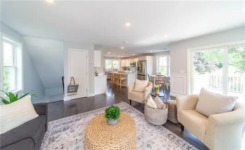 21 Spadina Avenue Warwick RI 02889