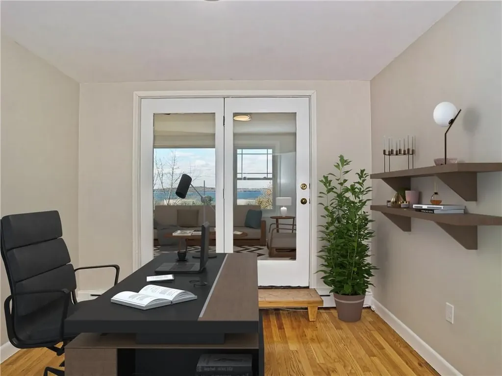 102 Canonicus Street Tiverton RI 02878