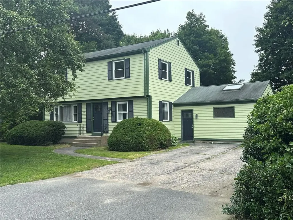 65 Lambert Street Narragansett RI 02882