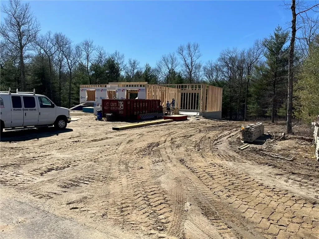 31 Cassidy Trail Coventry RI 02816