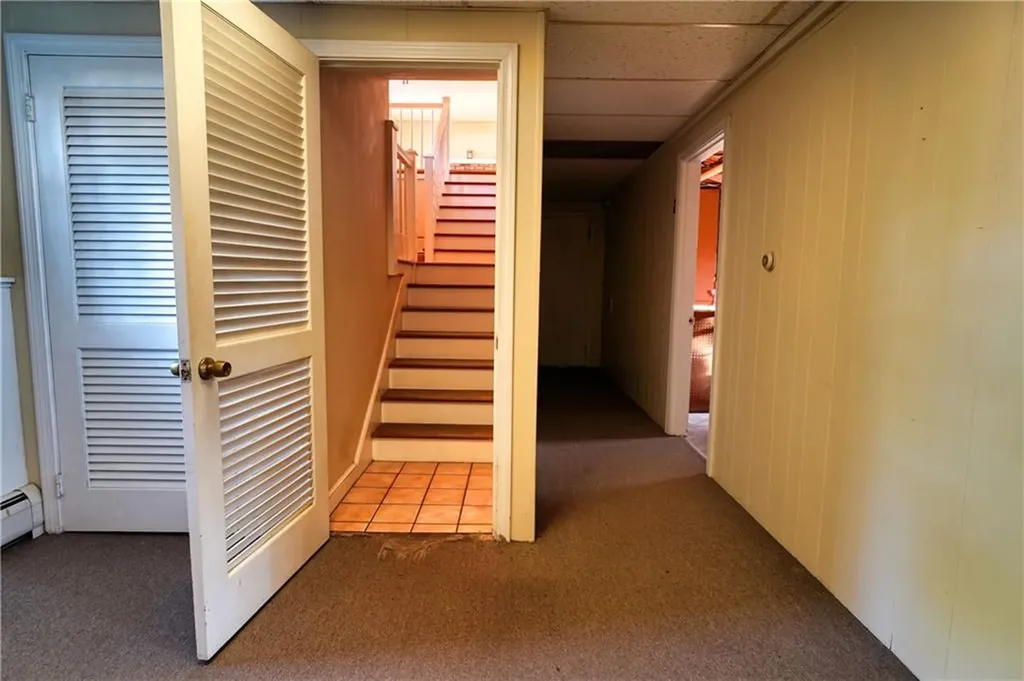 18 Kingswood Drive Coventry RI 02816