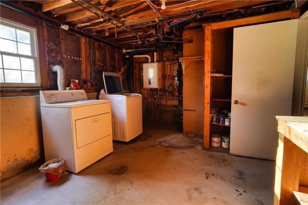 18 Kingswood Drive Coventry RI 02816