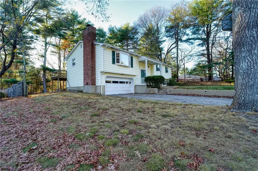 18 Kingswood Drive Coventry RI 02816