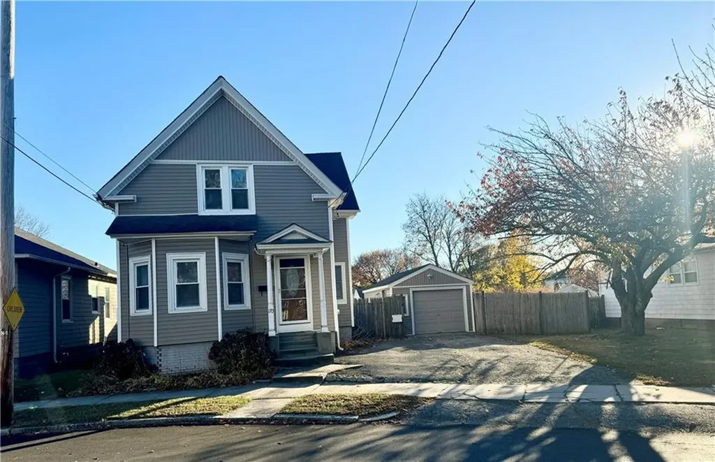 170 Rutherglen Avenue Providence RI 02907
