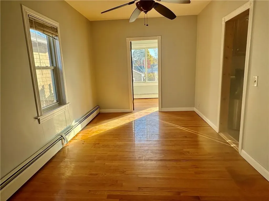 170 Rutherglen Avenue Providence RI 02907