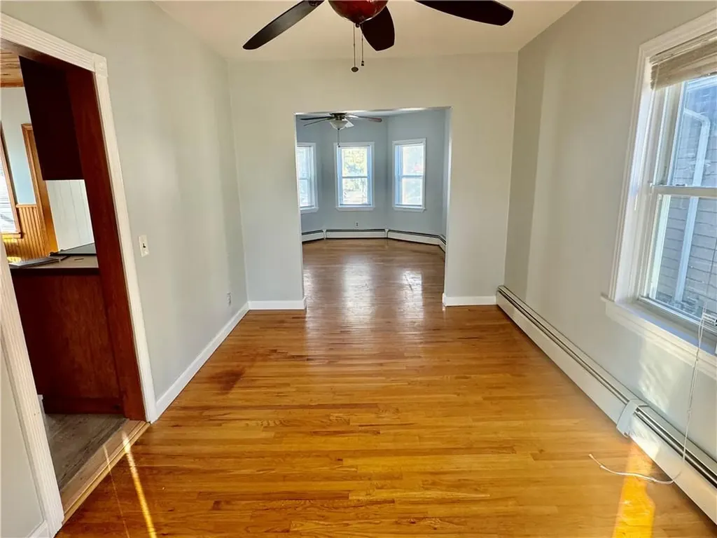 170 Rutherglen Avenue Providence RI 02907