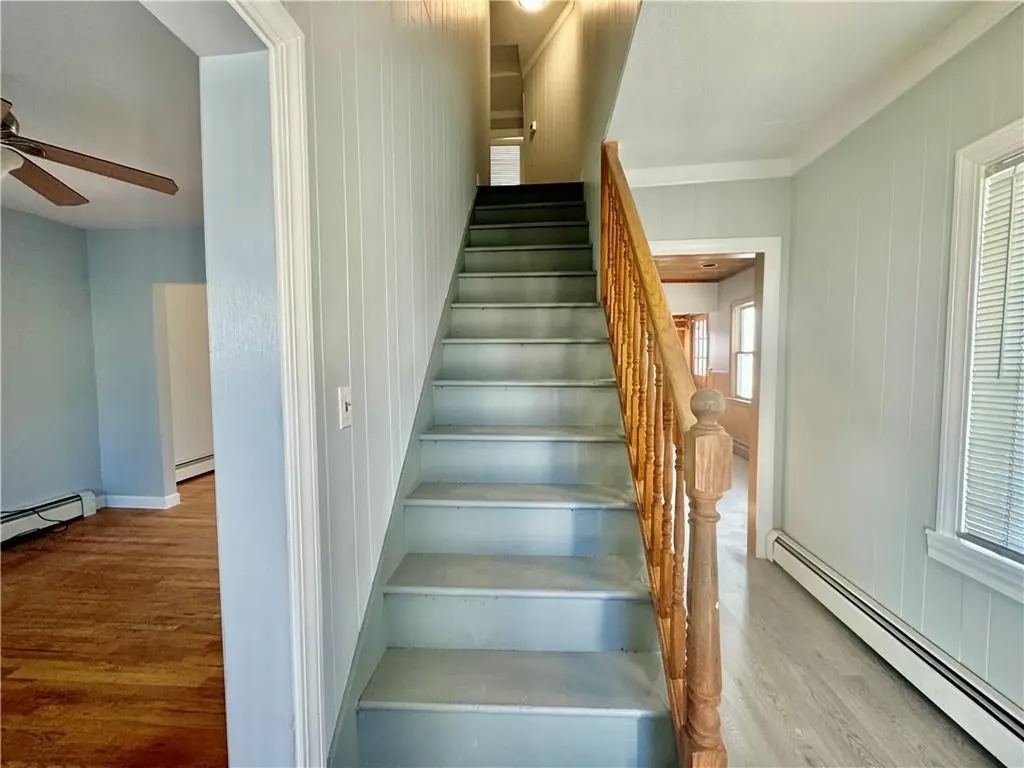 170 Rutherglen Avenue Providence RI 02907