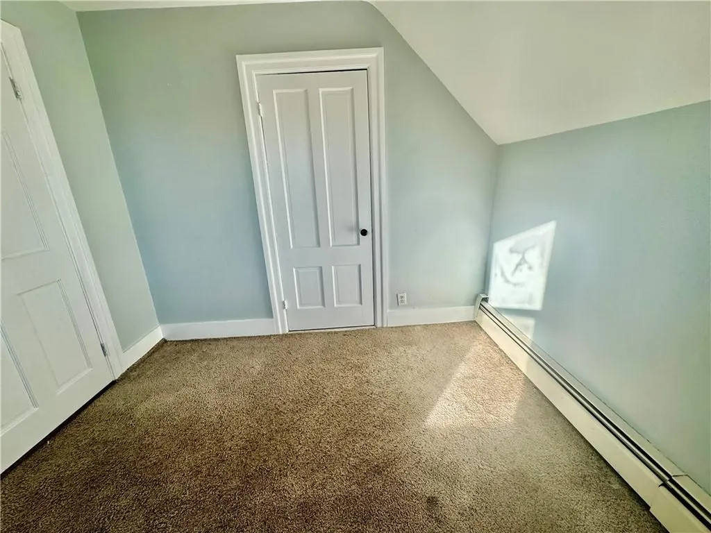 170 Rutherglen Avenue Providence RI 02907