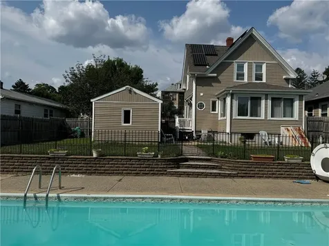 170 Rutherglen Avenue Providence RI 02907