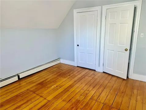 170 Rutherglen Avenue Providence RI 02907