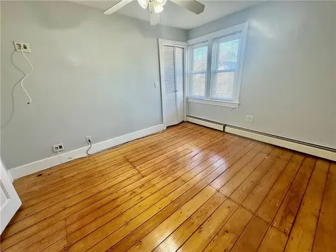 170 Rutherglen Avenue Providence RI 02907