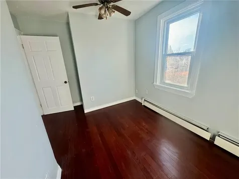 170 Rutherglen Avenue Providence RI 02907