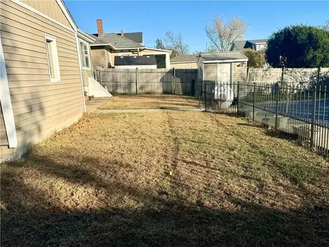 170 Rutherglen Avenue Providence RI 02907