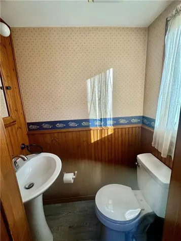 170 Rutherglen Avenue Providence RI 02907