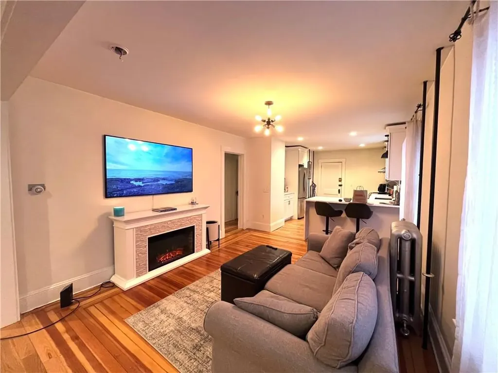 18 Apthorp Avenue Newport RI 02840