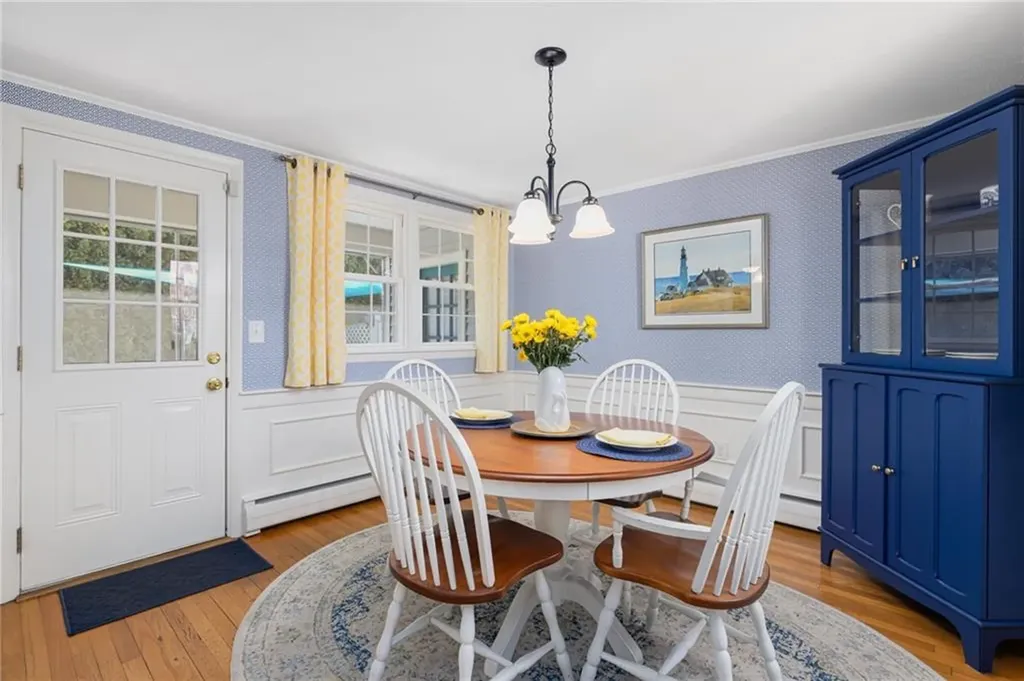 12 Drake Road Warwick RI 02888