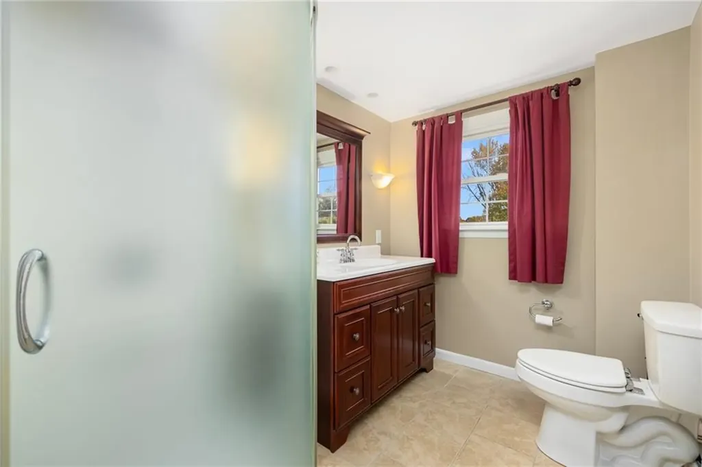 12 Drake Road Warwick RI 02888