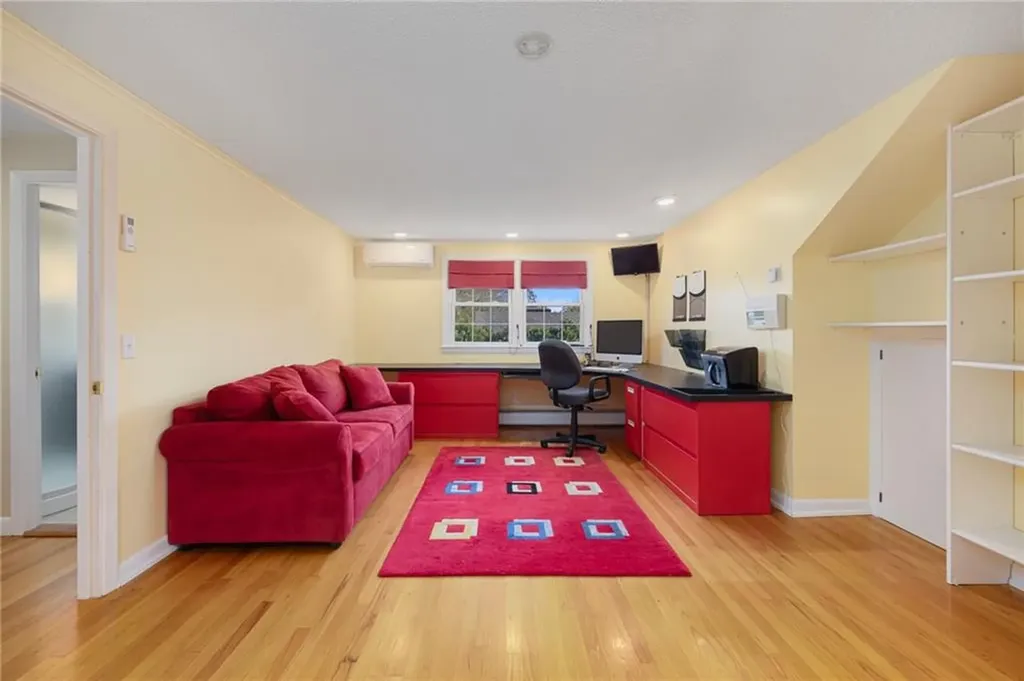 12 Drake Road Warwick RI 02888