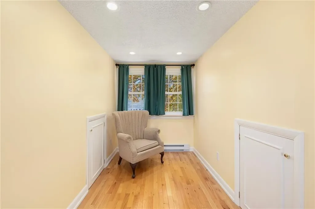 12 Drake Road Warwick RI 02888