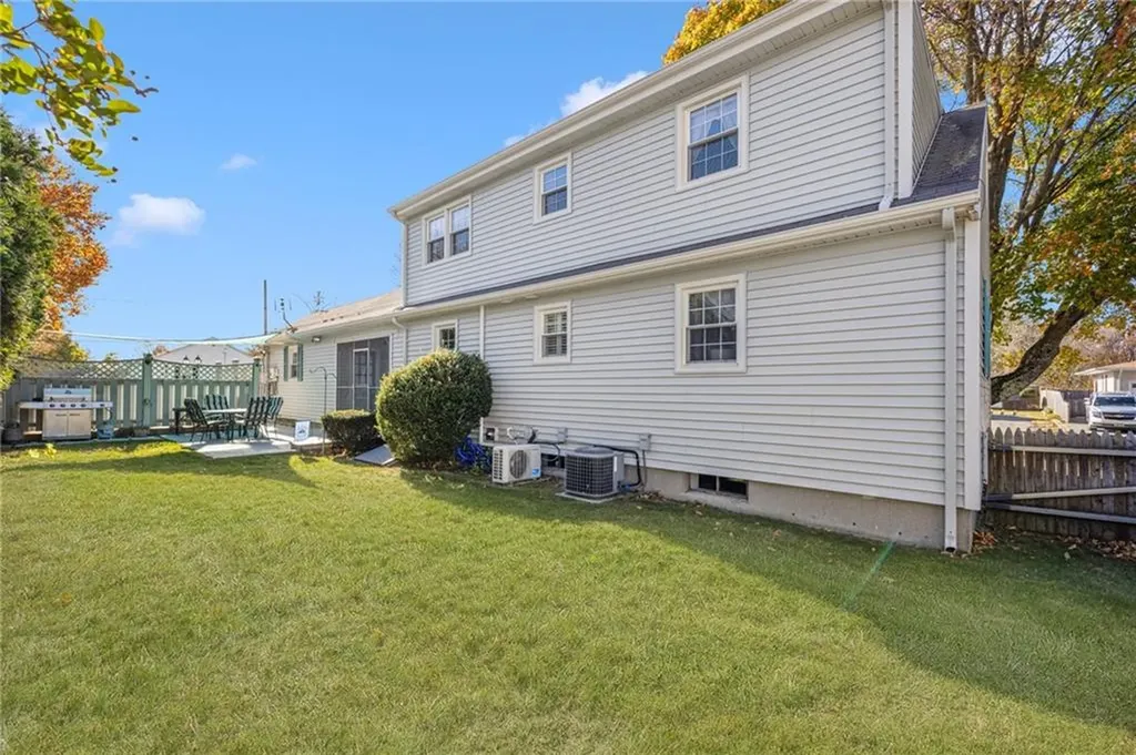 12 Drake Road Warwick RI 02888