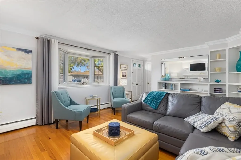 12 Drake Road Warwick RI 02888