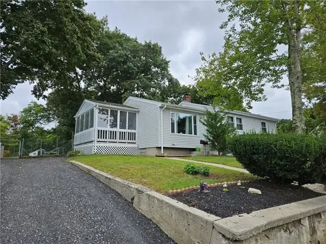 376 Fairview Avenue Coventry RI 02816