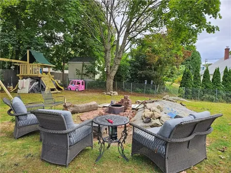 376 Fairview Avenue Coventry RI 02816