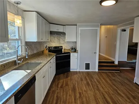 376 Fairview Avenue Coventry RI 02816