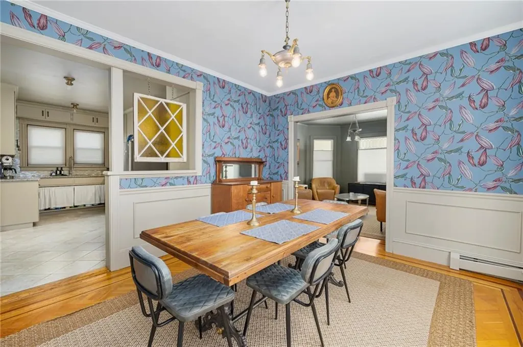 471 Oaklawn Avenue Cranston RI 02920
