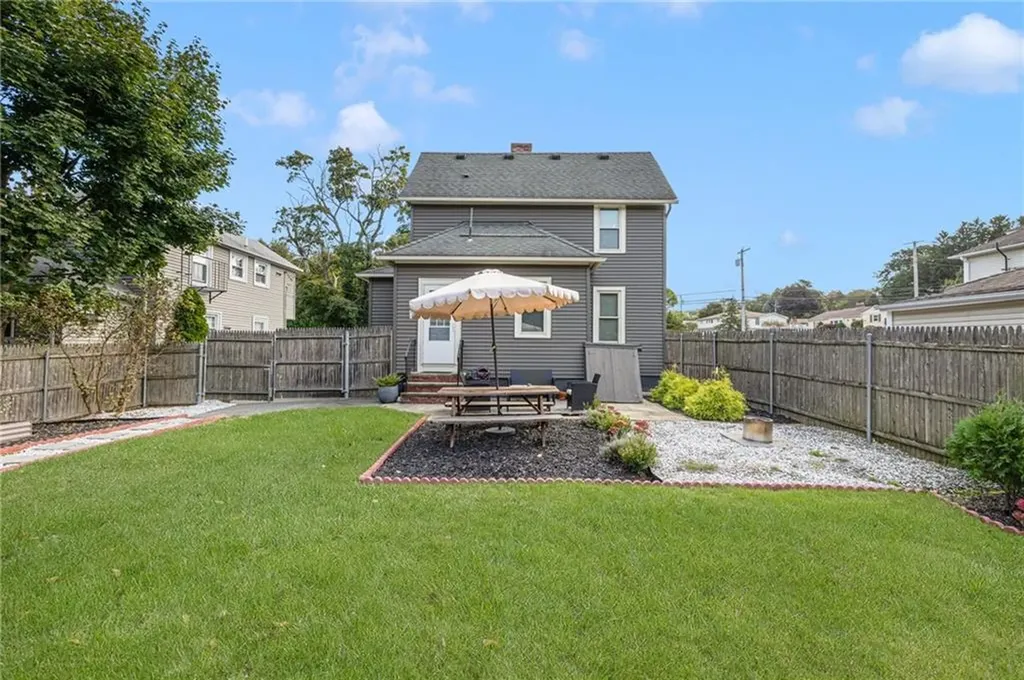 471 Oaklawn Avenue Cranston RI 02920