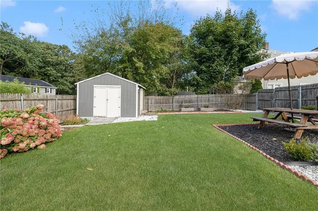 471 Oaklawn Avenue Cranston RI 02920