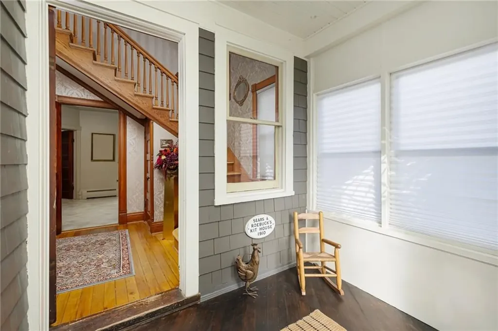 471 Oaklawn Avenue Cranston RI 02920