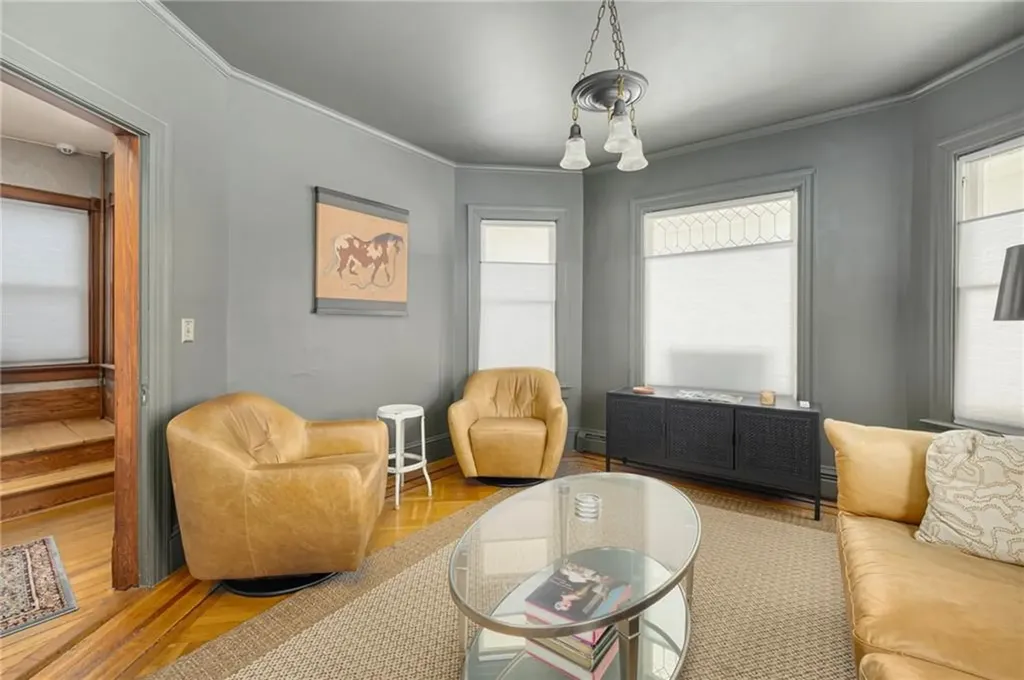 471 Oaklawn Avenue Cranston RI 02920
