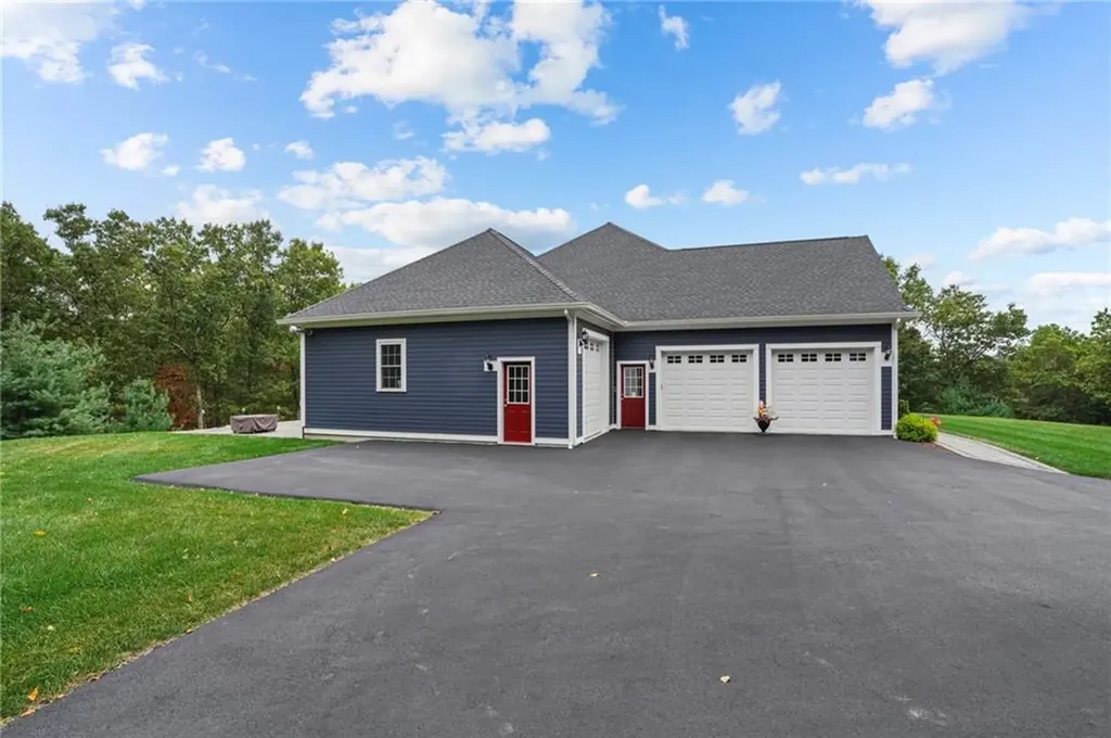 9 Tristan Court Smithfield RI 02917