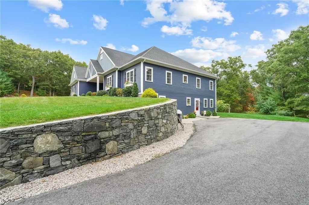 9 Tristan Court Smithfield RI 02917