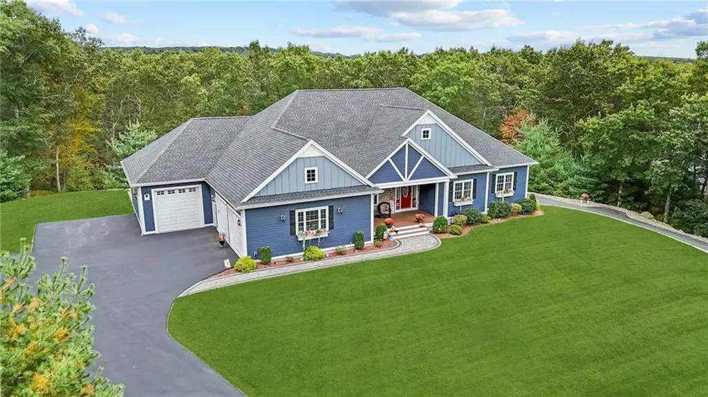 9 Tristan Court Smithfield RI 02917